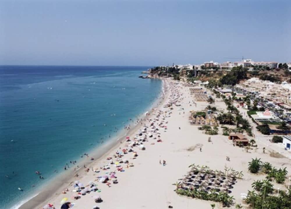 Apartamentos Hc Burriana Playa Nerja Zewnętrze zdjęcie