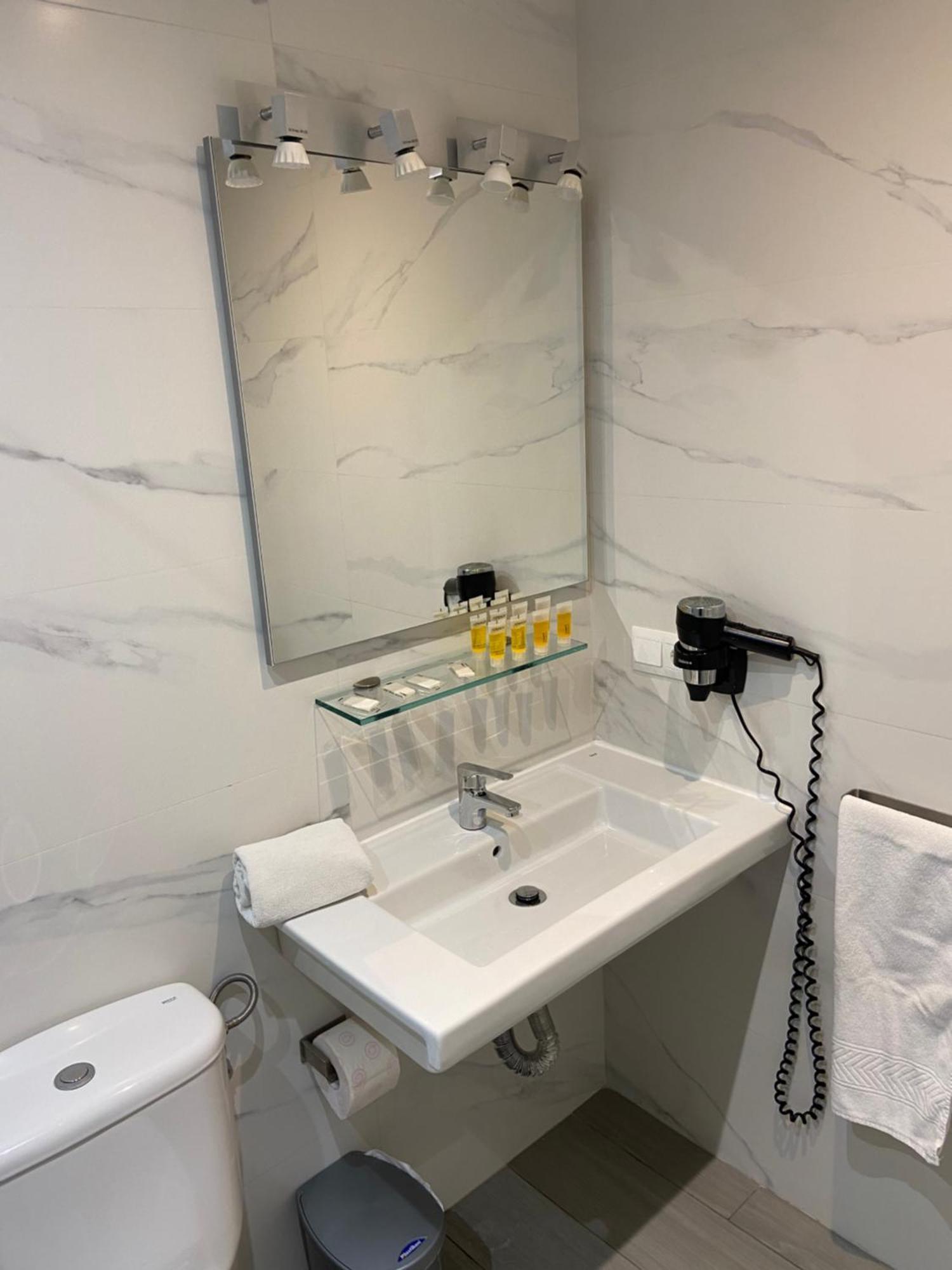 Apartamentos Hc Burriana Playa Nerja Zewnętrze zdjęcie