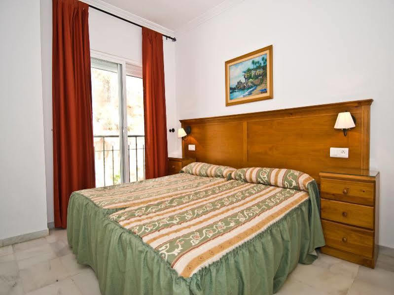 Apartamentos Hc Burriana Playa Nerja Zewnętrze zdjęcie