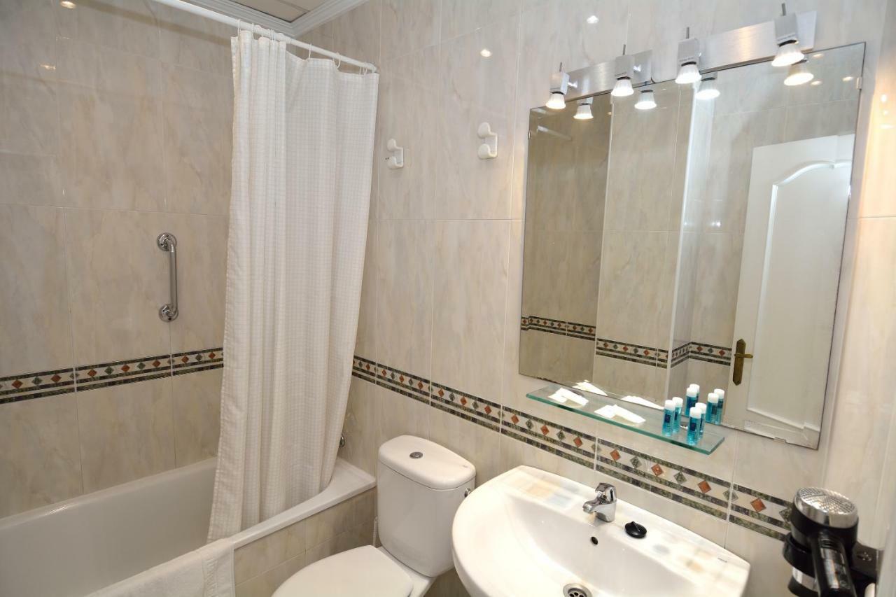Apartamentos Hc Burriana Playa Nerja Zewnętrze zdjęcie